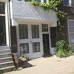 فندق مبيت وإفطار Gh 4*