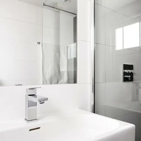 Gh לינה וארוחת בוקר